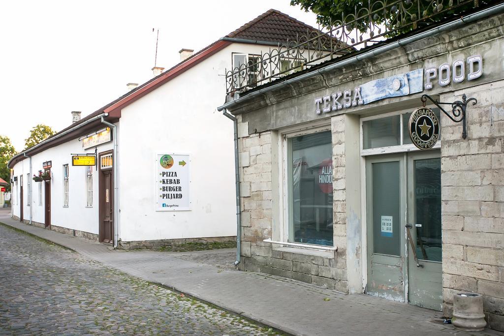 Guesthouse Laurits Kuressaare Ngoại thất bức ảnh