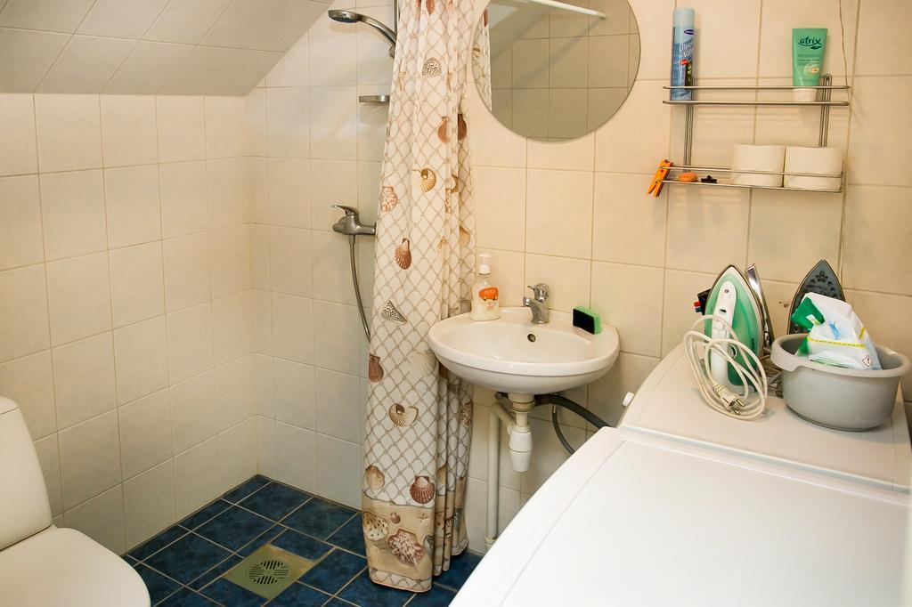 Guesthouse Laurits Kuressaare Ngoại thất bức ảnh