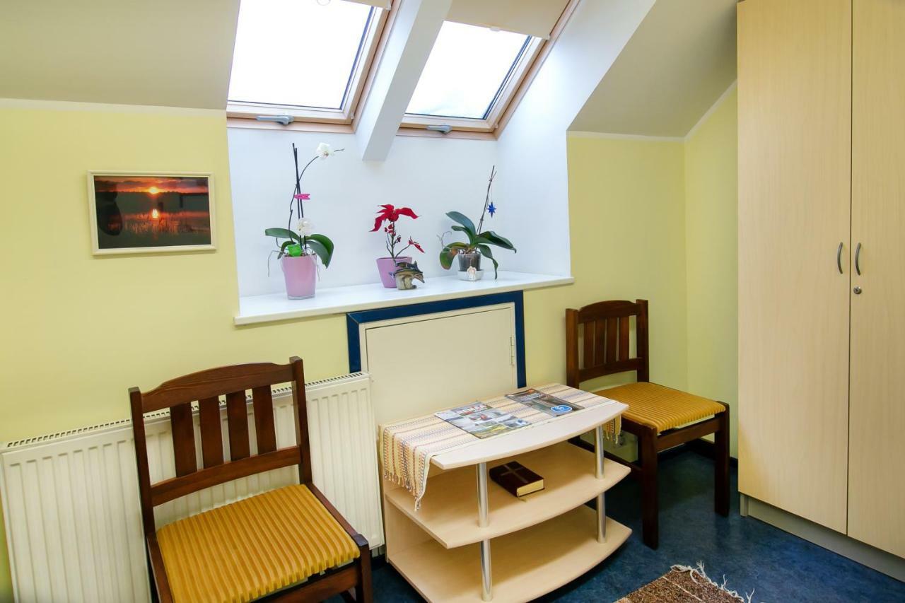 Guesthouse Laurits Kuressaare Ngoại thất bức ảnh