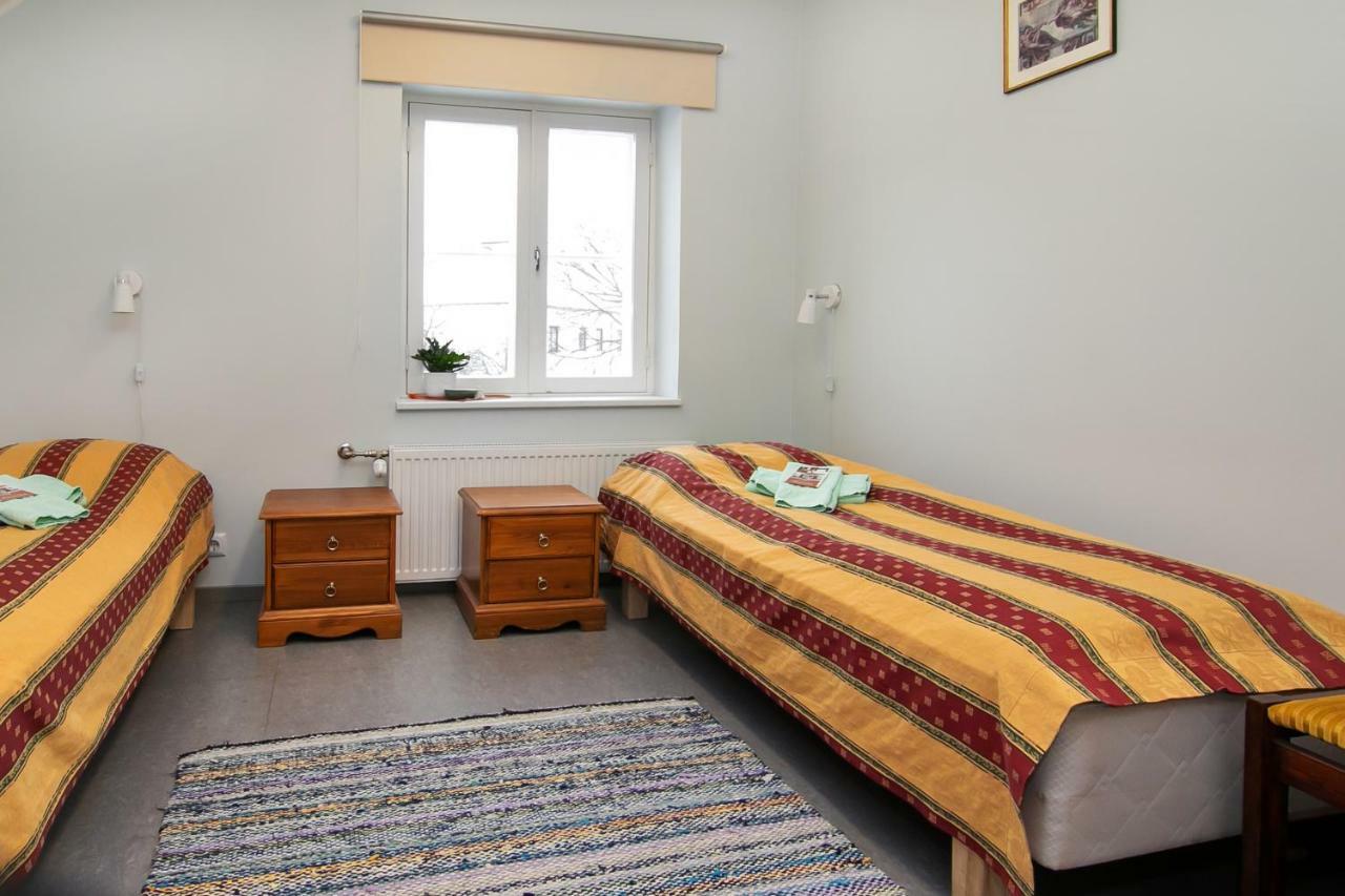 Guesthouse Laurits Kuressaare Ngoại thất bức ảnh